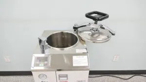 Yamato SM511 Top-Loading Autoclave with Microprocessor PID Control, 7 of 18
