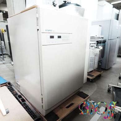 Espec BNA-111 Water-Jacketed CO2 Incubator, 167 L-cover