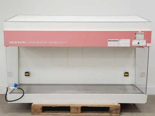 Microflow Laminar Flow Workstation Model VLF 20136-cover
