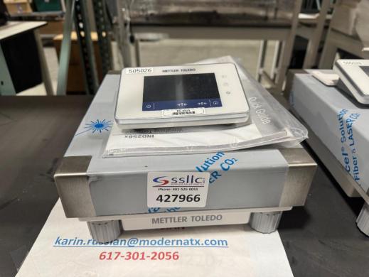 Mettler Toledo XSR32001L Digital Analytical Balance with 32000 g Capacity-cover