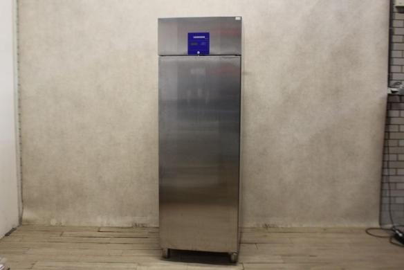 Liebherr ProfiLine GKPv 6570 Laboratory Refrigerator for Controlled Sample Storage-cover