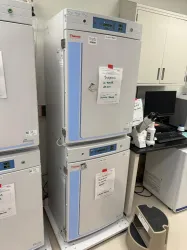 Thermo Fisher Scientific Steri-Cycler Model 380 Double Stack CO2 Incubator for Cell Culture, 2 of 6