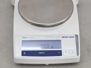 Mettler PB3002-L Analytical Balance with 3100 g Capacity and 0.01 g Accuracy, 3 of 3