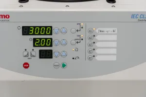 Thermo IEC CL30 Benchtop Centrifuge, 5 of 7