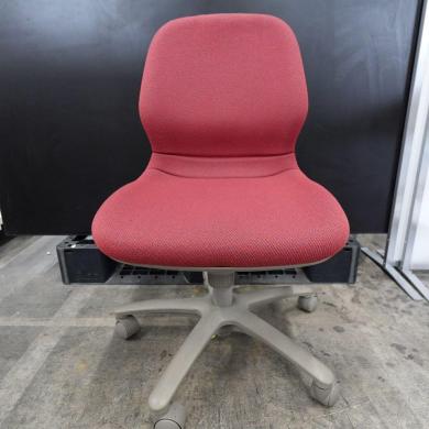 Okamura CX33GR Laboratory Ergonomic Chair (Red)-cover