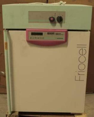 MMM Friocell 111 Refrigerated Incubator with 111L Capacity-cover