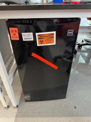 RCA RFR321-BLACK-6COM Undercounter Laboratory Refrigerator-cover