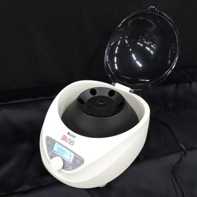 DLAB DM0506 Benchtop Low-Speed Centrifuge with Brushless Motor-cover