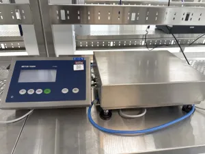 Mettler Toledo ICS426x Intrinsically Safe Bench Scale for Hazardous Areas, High Accuracy, 3 of 8