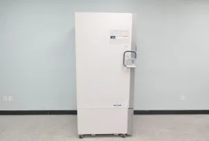 Thermo Scientific TSX40086A & TSX50086D Ultra-Low Temperature Freezers with V-Drive Adaptive Control, 2 of 14