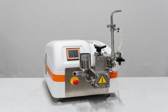GEA PandaPLUS 2000 High-Pressure Laboratory Homogenizer-cover