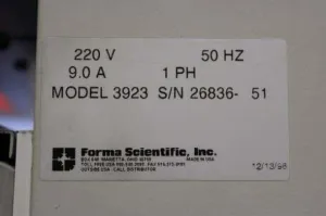 Forma Scientific Model 3923 Incubator with Three-Tier Cell Roller Base, 3 of 3