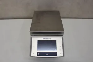 Mettler Toledo XS8001S Precision Balance, 3 of 3