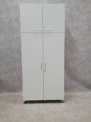 Storage cabinet with top cupboard-cover