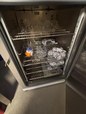 Thermo Fisher Scientific Heratherm OMH180 Benchtop Laboratory Oven with Digital Control-cover