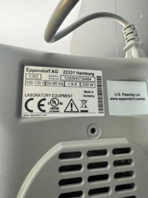 Eppendorf ThermoMixer C Model 5382 Temperature-Controlled Benchtop Tube Mixer-cover