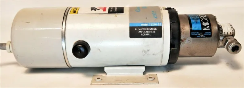 Cole-Parmer Masterflex 75210-50 Pump Drive with 7592-60 Microprocessor Speed Control, Liquid Handling & Automation