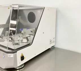Thermo Scientific Solaris 4000 Benchtop Incubated Shaker with Digital Control and 1-inch Orbit, 3 of 12