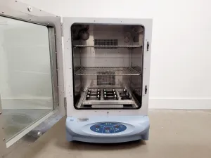 Thermo Scientific MaxQ 6000 SHKE6000-1CE Shaking Incubator for Controlled Cell Culture and Bioprocessing, 3 of 19
