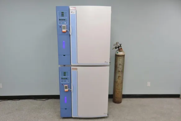 Thermo Scientific Steri-Cult CO₂ Humidity-Controlled Cell Culture Incubator Model 3307 / 3310
