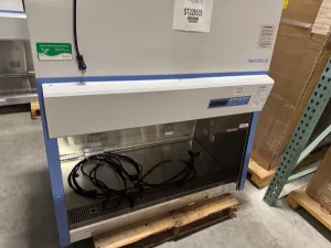 Thermo 1300 Series A2 4' BioSafety Cabinet, 2 of 3