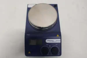 Phoenix Instrument RSM-02HS+ Digital Hot Plate with Magnetic Stirrer, 2 of 3