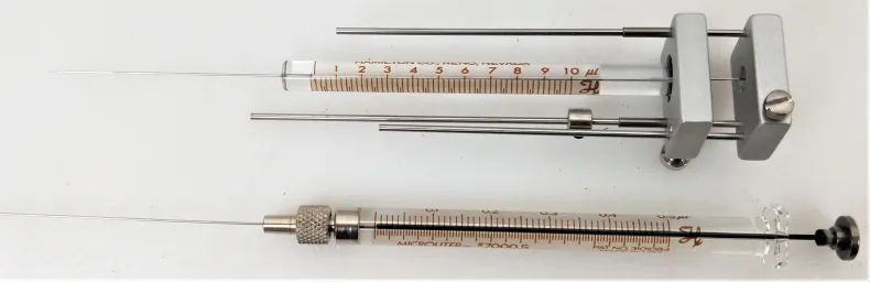 Hamilton 86252 Microliter #7000.5 Injection Syringe with Chaney Adapter - 0.5 μL
