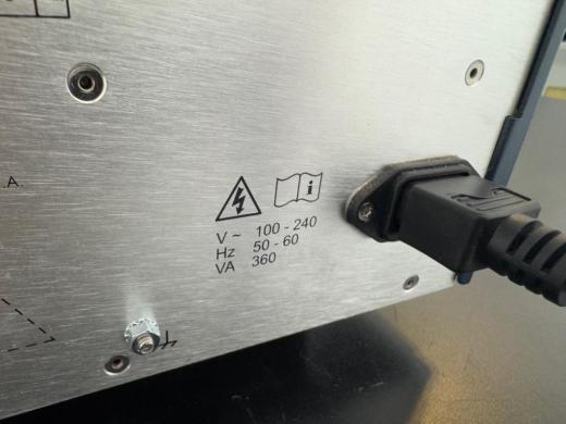 Waters Acquity Binary Solvent Manager for Precise HPLC Solvent Delivery-cover