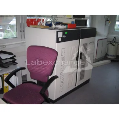 Bruker DRX
