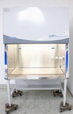 Labconco Logic+ 4Ft Class II Type A2 Biosafety Cabinet Model 302411100 115V-cover
