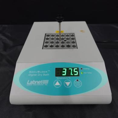 4487・LabNet / D1100 / AccuBlock デジタルブロックバス / ※1.5mlチューブ用ブロック、2.0mlチューブ用ブロック付属-cover