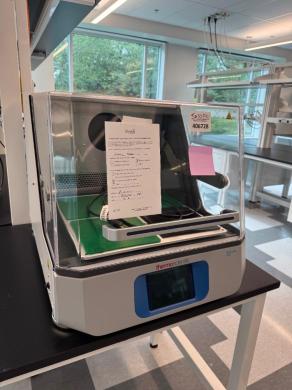 Thermo Solaris SK4001 Laboratory Orbital Shaker for Precise Sample Mixing-cover