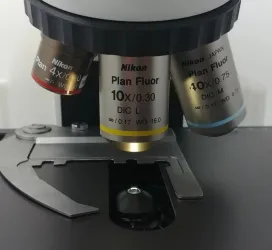 Nikon Eclipse E400 Biological Compound Microscope with Fluorite Optics, 5 of 8