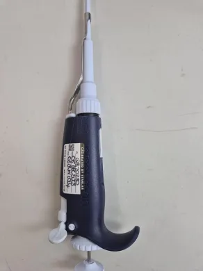 Gilson Pipetman P20 UL Adjustable Volume Micropipette 2–20 µL