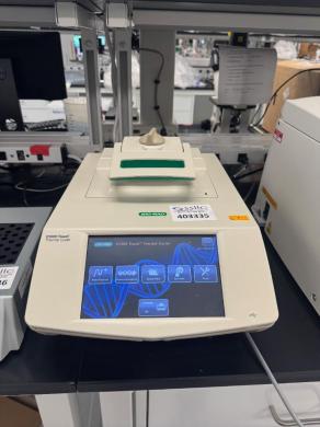 Bio-Rad C1000 Touch Thermal Cycler with 96-Well Block and Touchscreen Interface-cover