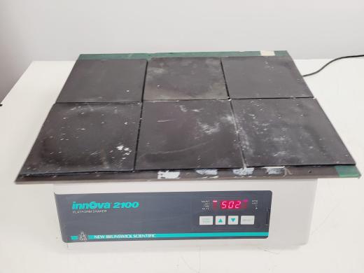 New Brunswick Scientific Innova 2100 Laboratory Platform Shaker Lab-cover