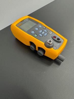Fluke 719Pro 30G Pressure Calibrator-cover