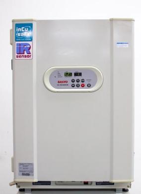 Sanyo MCO-18AIC CO2 Incubator 170L with Direct Heat and Humidity Control-cover
