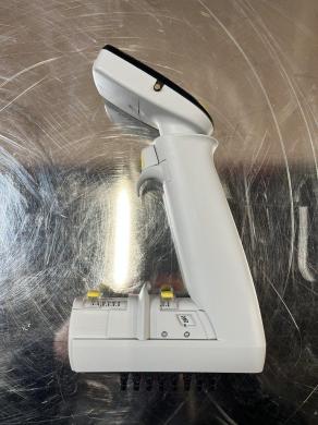 Thermo Scientific E1-ClipTip Bluetooth Electronic 8-Channel Pipette 1-30 µL-cover