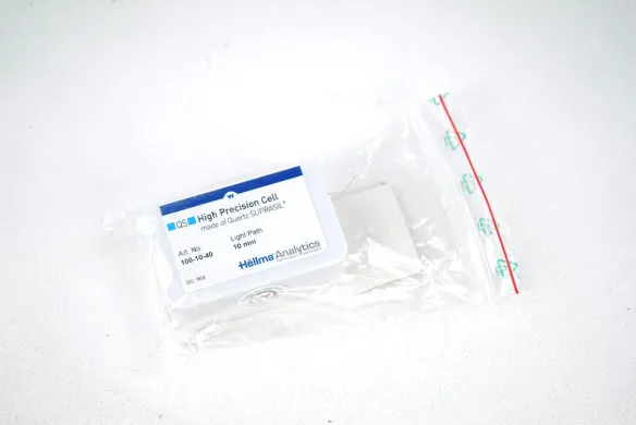 Hellma 100-10-40 10 mm SUPRASIL Quartz Cuvette, 1 Piece