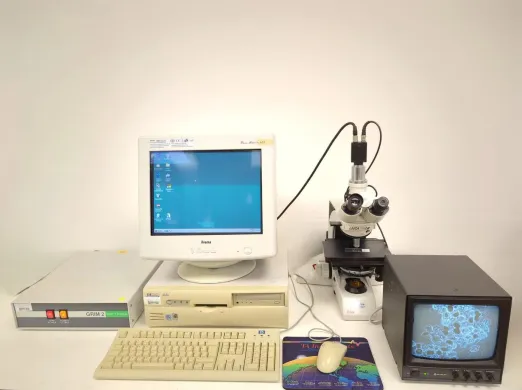Leica DMLB Fluorescence Microscope with Refractive Index System