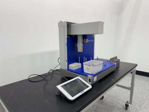 Eppendorf epMotion 5075 Liquid Handler-cover