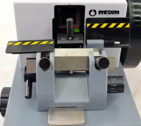 Medim DDM0013 Microtome, 3 of 3