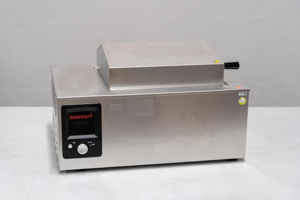 Memmert WNB14 Laboratory Water Bath with Precise Temperature Control-cover