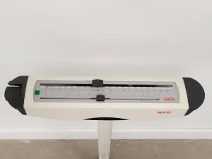 SECA 1057 and SECA 709 Balanced Beam Laboratory Scales, 4 of 20