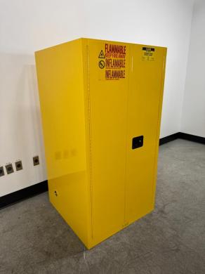 Uline 60 Gal. Flammable Liquid Storage Cabinet-cover