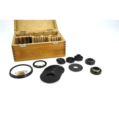 Leitz Wetzlar Wooden Box with Filters and Aperture