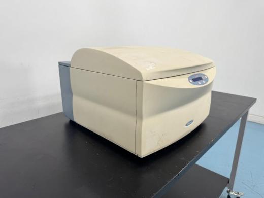 Li-Cor Odyssey Imager Model 9120 - Near-Infrared Fluorescence Imaging System-cover