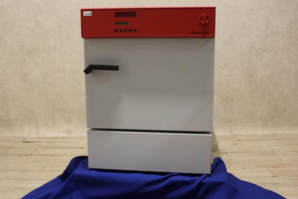 Binder KB 53 Refrigerated Incubator-cover