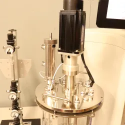 Eppendorf BioFlo 320M Bioprocess Control Station with 10L Single-Walled Glass Vessel, 4 of 16